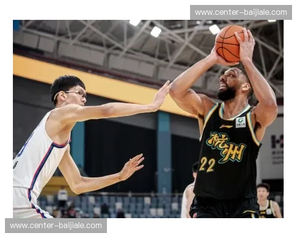 红黑风暴对决铁血神牛：当圣西罗的优雅遇见都灵的顽强